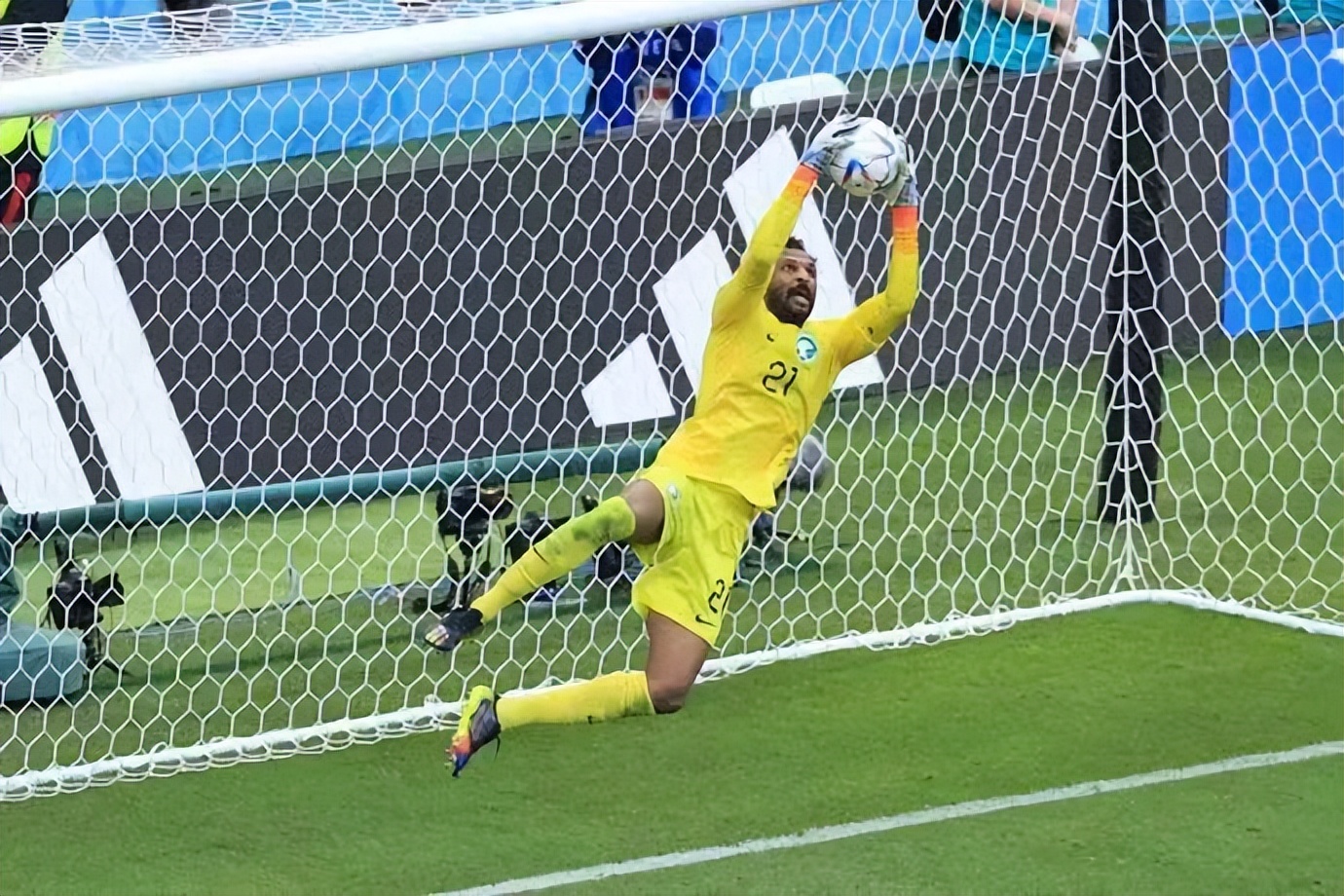 少林足球硬币立起来,少林足球一镜到底