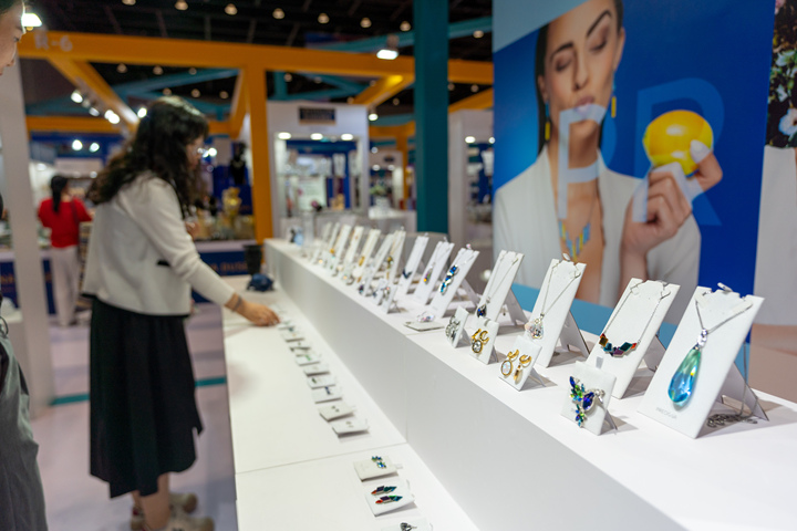 做大红薯产业,做大做强西部陆海新通道