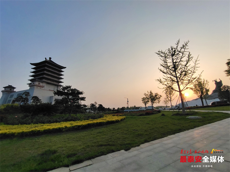 泡温泉吃烤肉的地方,徂汶景区汉博园篝火