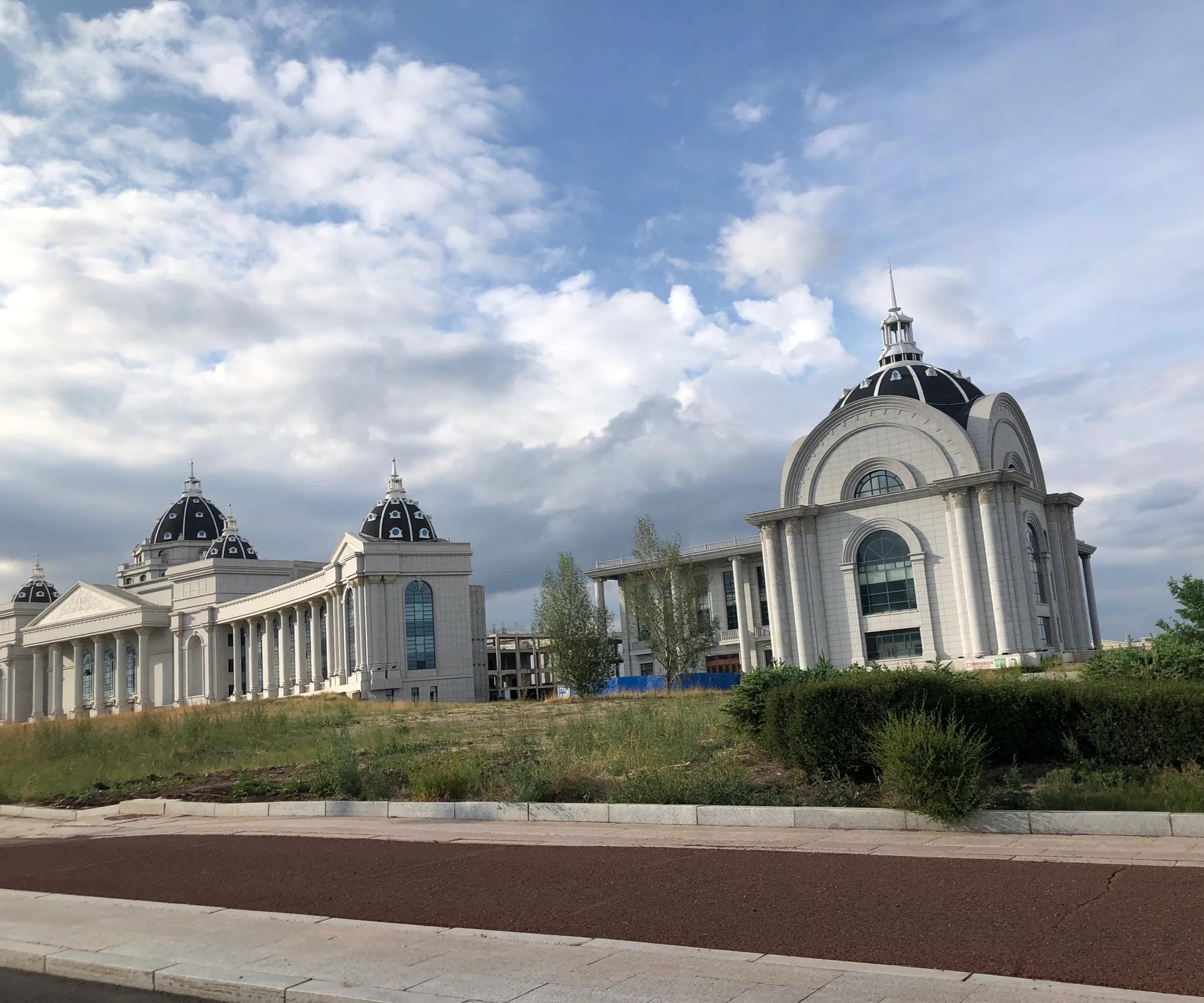 满洲里国门景区60岁以上免费吗,满洲里国门景区飞机