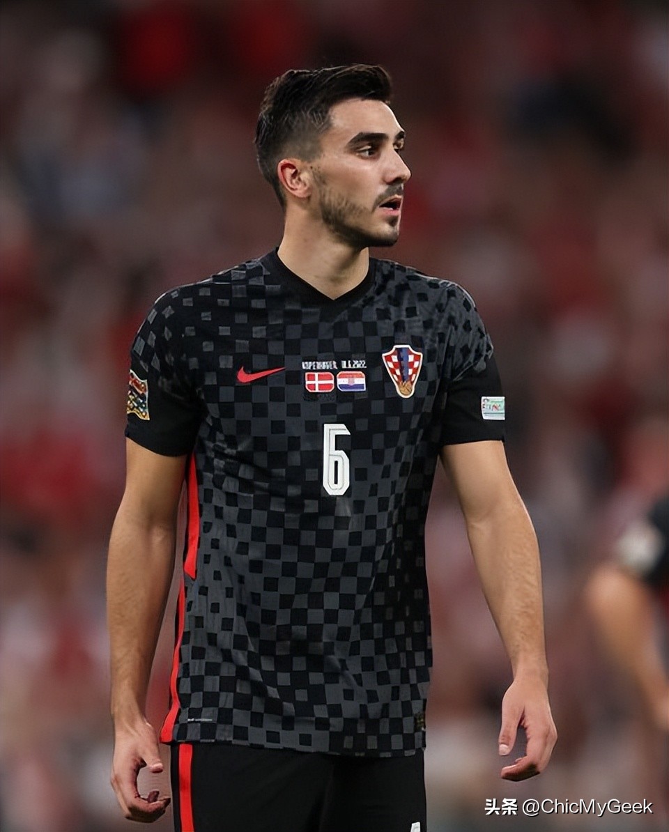 西装控西装男,世界杯西装克罗地亚