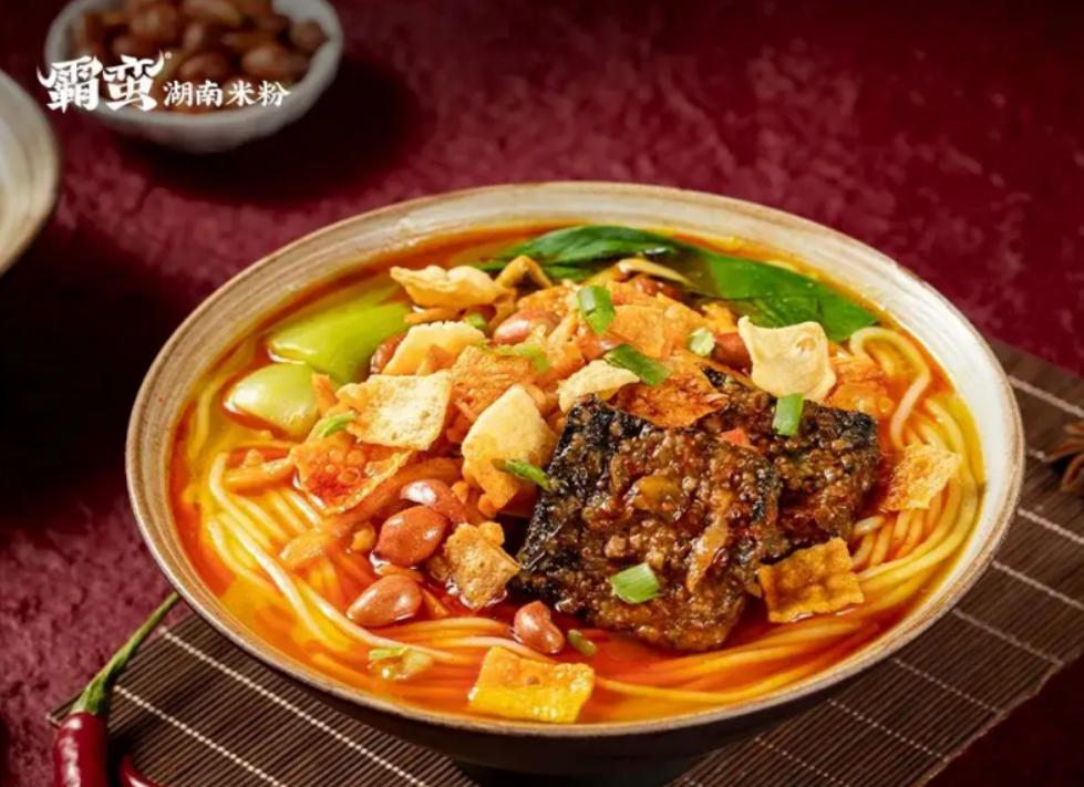 北大硕士卖米粉结局,董明珠北大研究生卖米粉