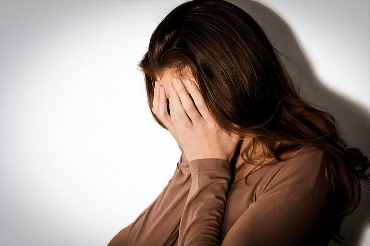 50岁突然高压150低压100严重吗,70岁高压160低压100算严重吗