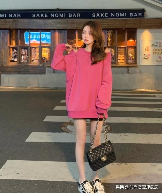 显腿长又不露腿的卫衣穿搭,卫衣长款显瘦搭配打底裤高档炸街