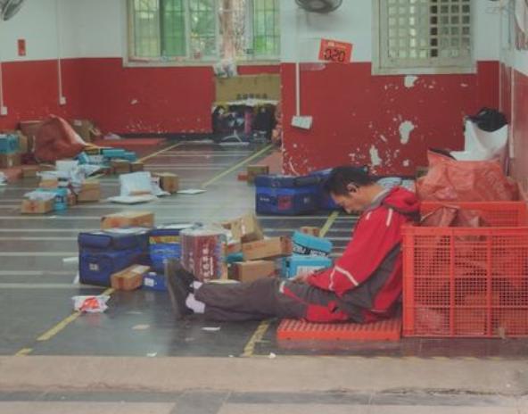 菜鸟驿站一天500件快递转让费多少,快递菜鸟驿站转让需要注意什么