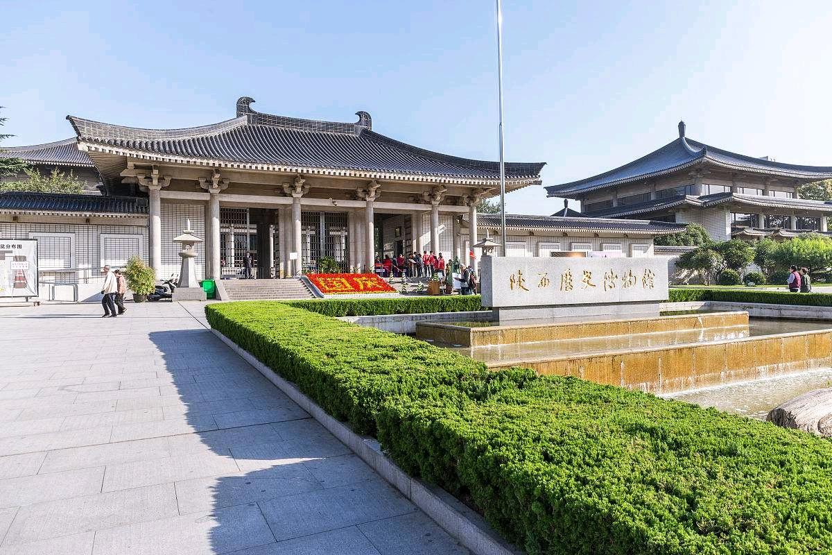 来西安一天必打卡的地方,去西安旅游必去的10个景点推荐