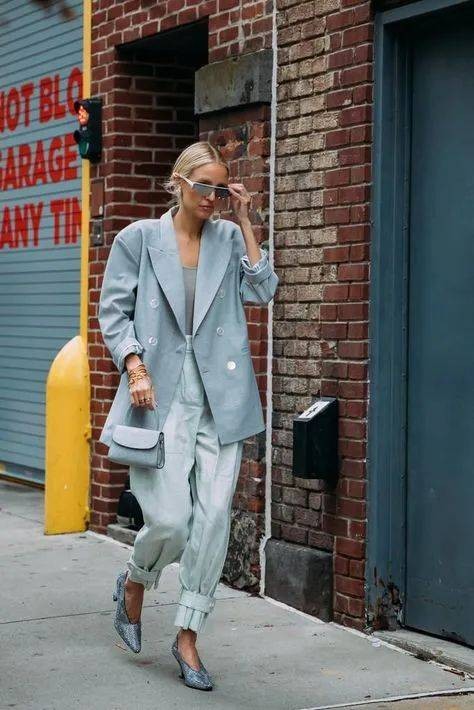 55岁女士气质高端穿搭冬,40左右的女人秋冬怎么穿好看