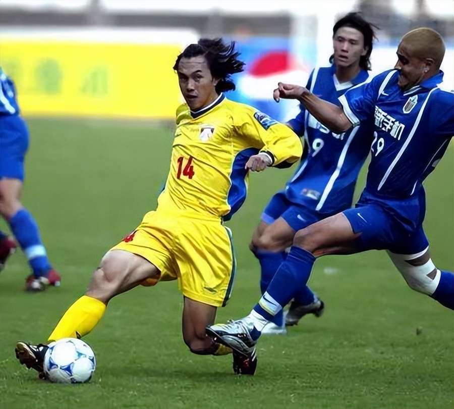 四川全兴马麦罗脚后跟进球,四川全兴足球队纪录片