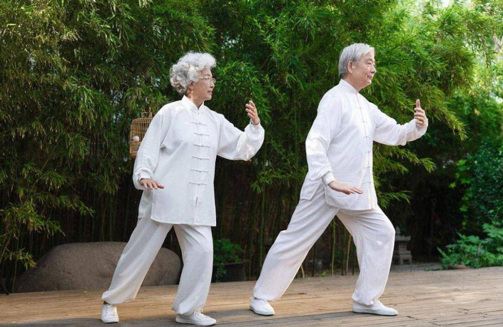 老人同居最忌讳,50岁以上老人注意事项