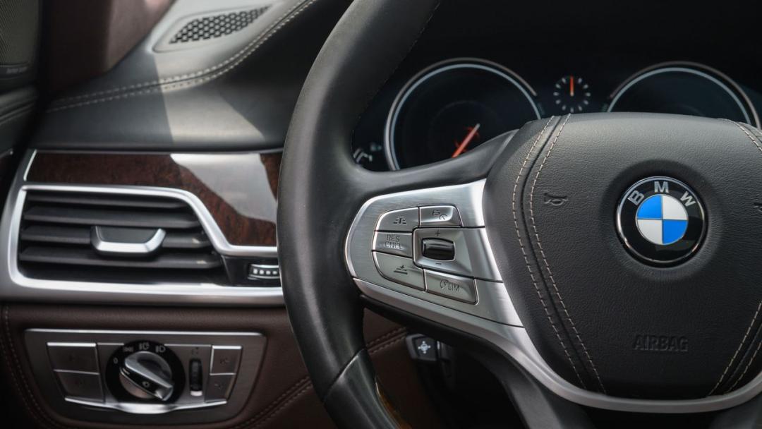 740li宝马二手可以买吗,2010年宝马740li二手价格