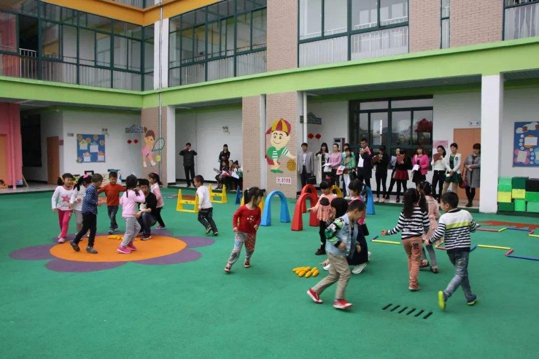 幼儿教育专业就业前景怎么样啊,幼儿教育专业主要学什么