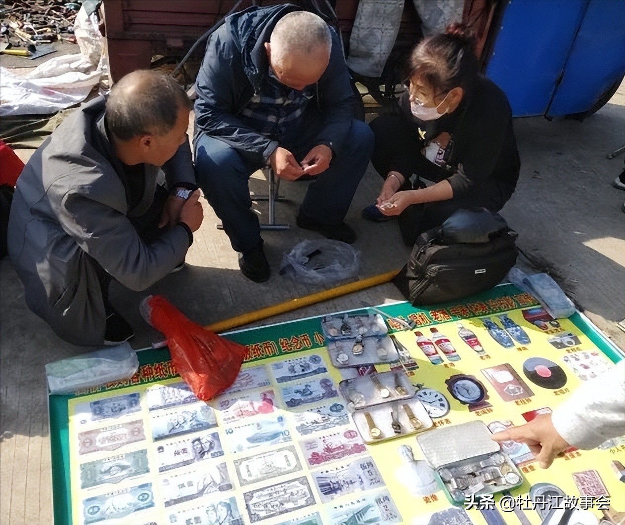 地摊上淘古董被骗,地摊古玩捡漏