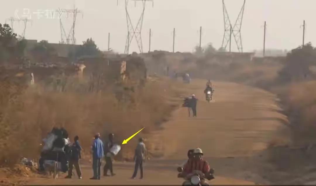 把中国自行车用到极致，就是非洲的致富之路！上街都会有美女搭讪