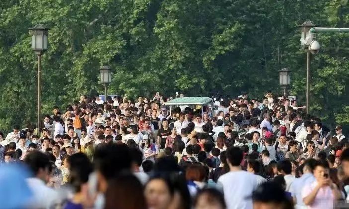 掀翻希尔顿，如家汉庭价格暴涨：经济酒店不经济，背后有何隐情？