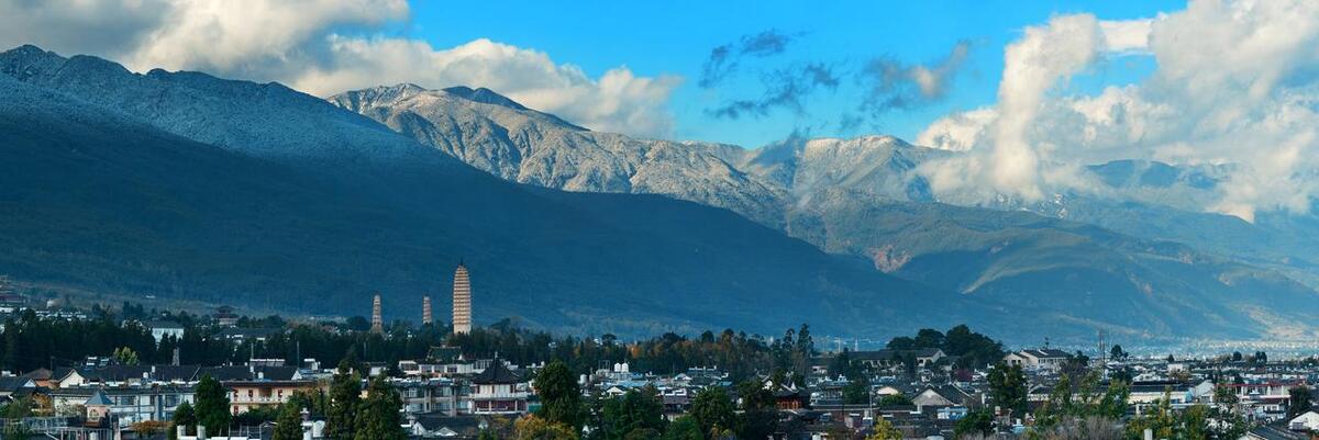 大理鹤庆县城有哪些美食,昆明大理有什么特色美食