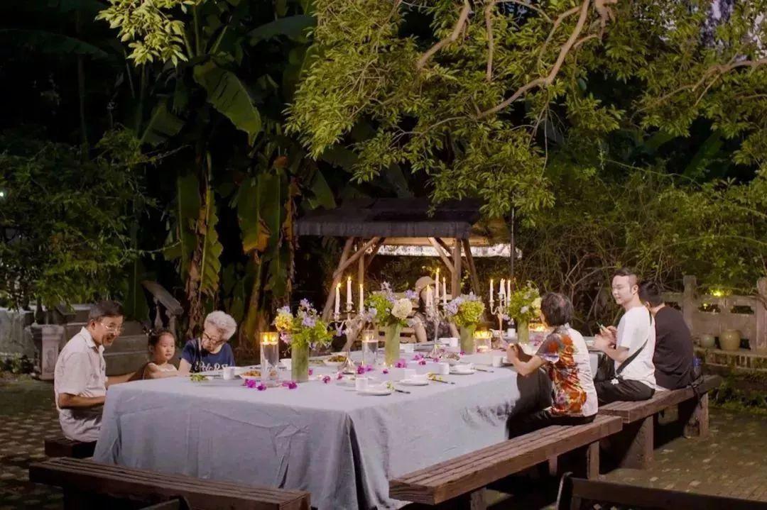 7个闺蜜花400万造房一起养老,5个闺蜜200万同居养老