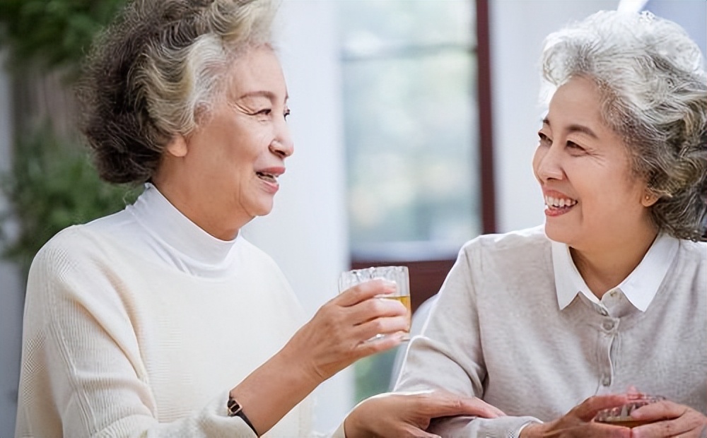 什么时候绝经是最标准的时间,女人一般什么时候绝经才比较正常