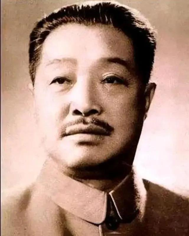 胡言妙语4:贺元帅掷地有声：踢不好足球，就地解散