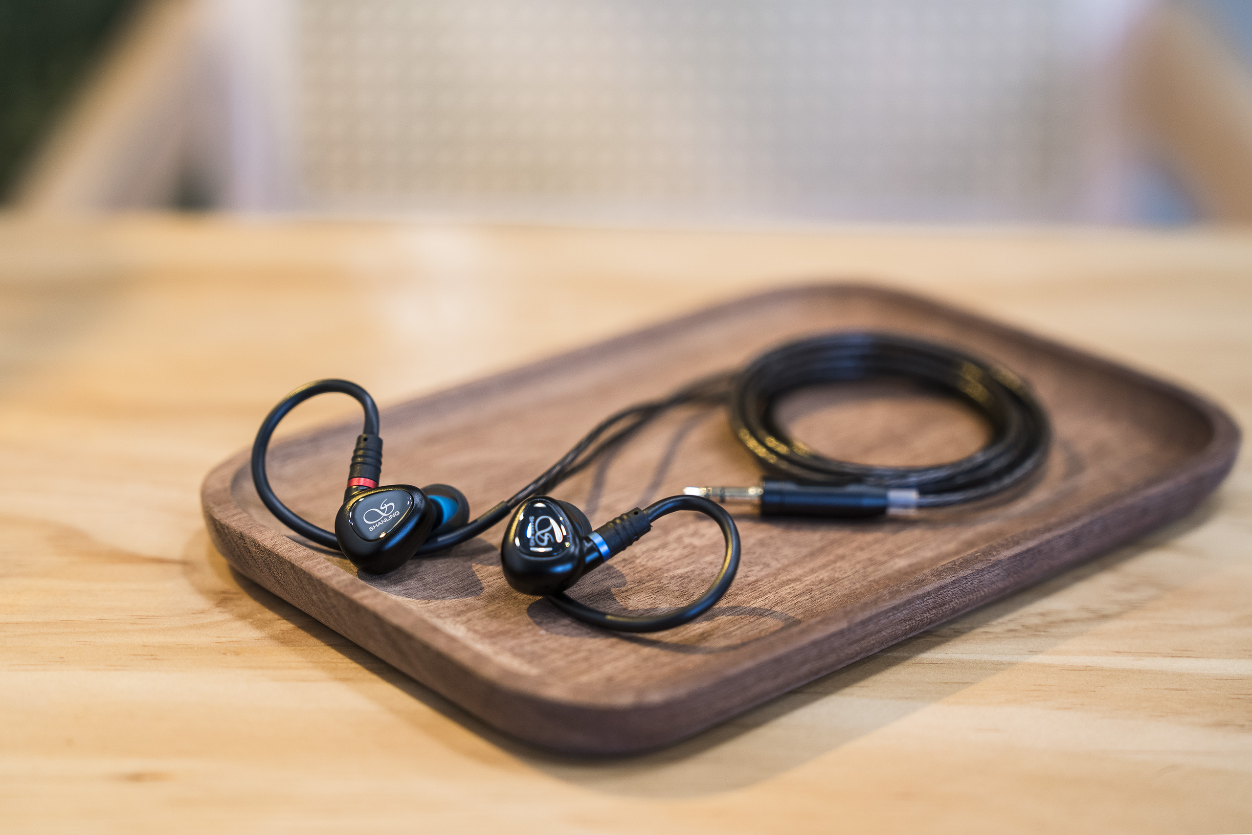 #巡洋笔记#千元内随身耳机推荐：要好听，更要性价比