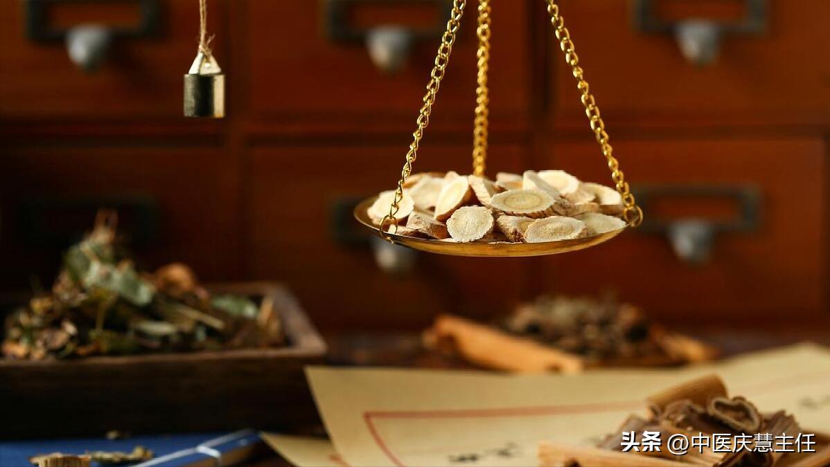 白带多,腹痛!慢性盆腔炎在作祟,中医对症用药,不再痛苦