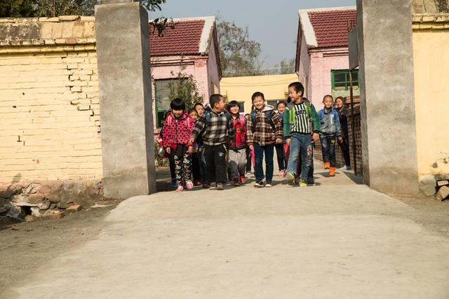 当下乡镇教师的难度,乡镇老师到底累不累