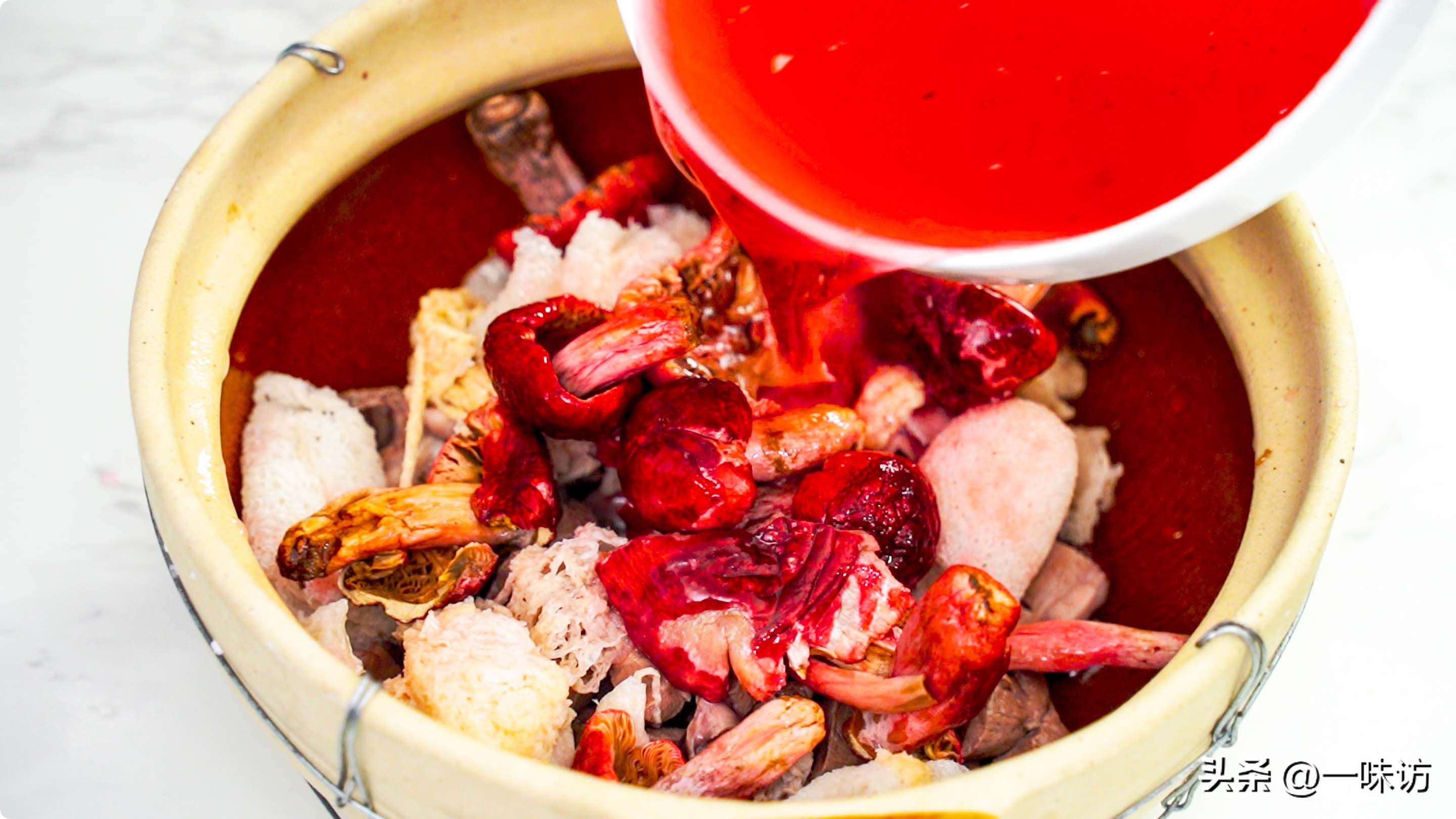 猪心和什么炖汤最好清心护肝,猪心跟什么蒸汤比较清心火