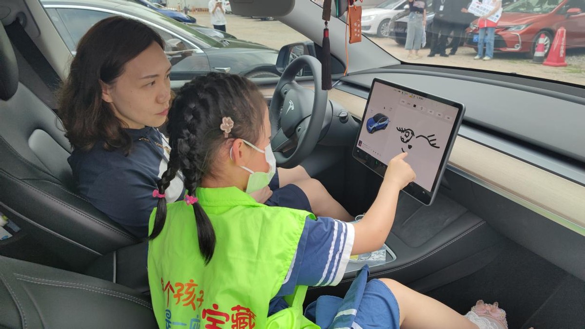 公益志愿服务在行动,公益志愿服务温情满人间