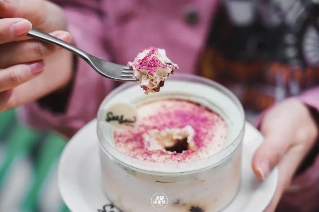 上饿了么搜“桃花季”，来SeesawCoffee领取你的「春日桃花」