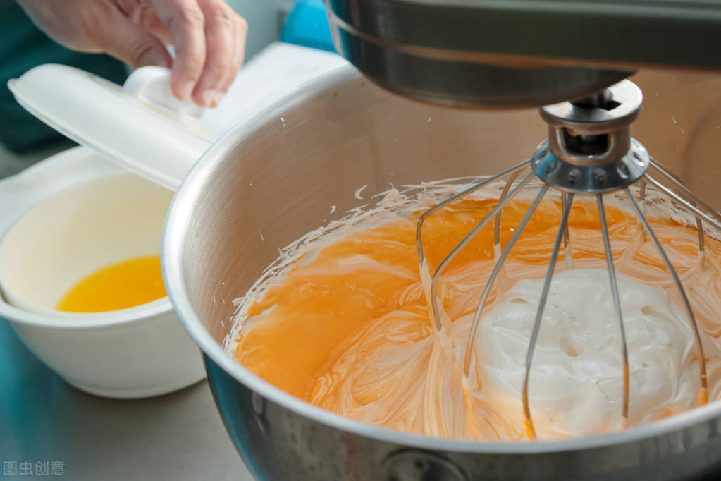 面包机好用还是厨师机好用,面包机和面和厨师机和面有区别吗