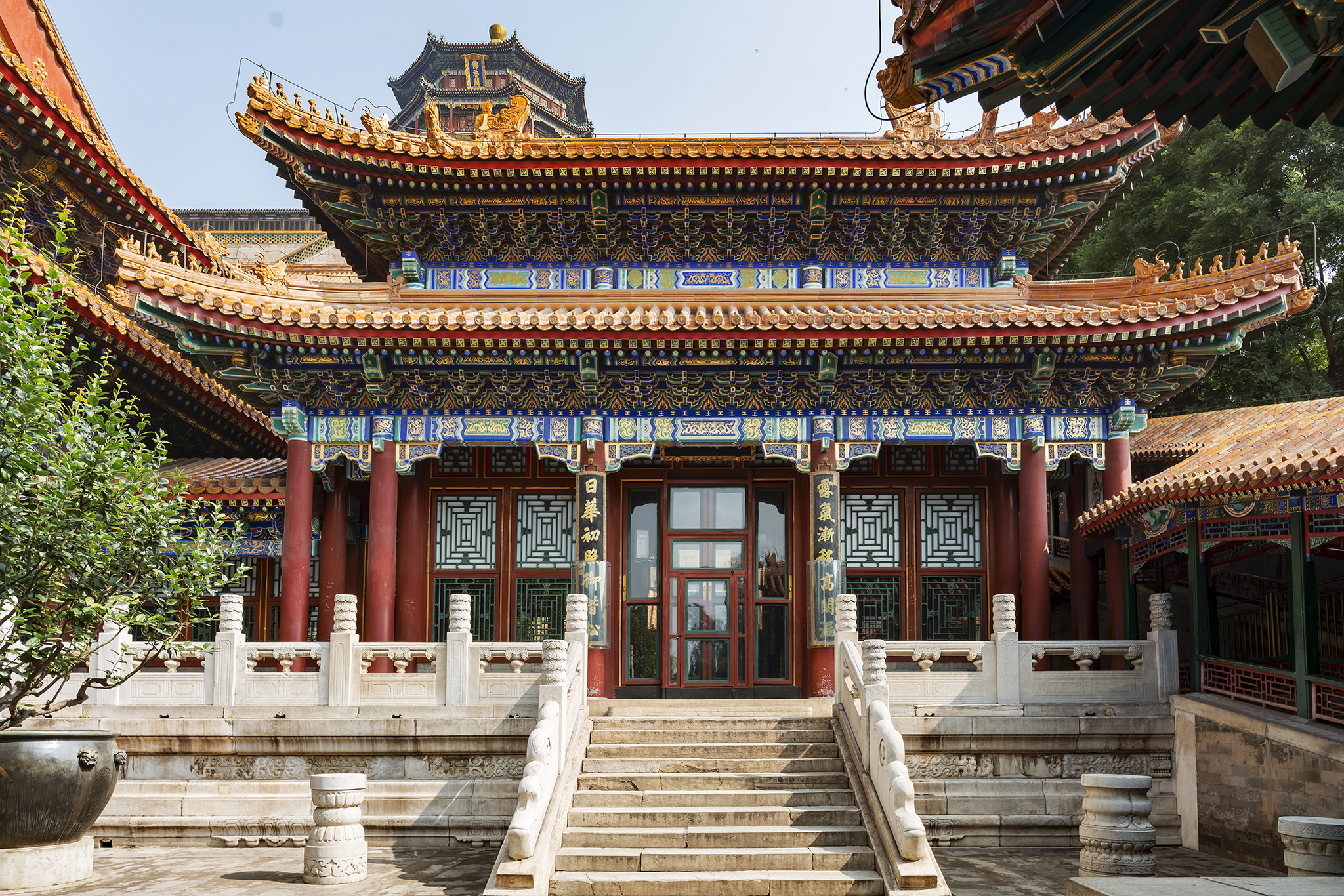 漫步北京颐和园,走颐和园长廊寓意