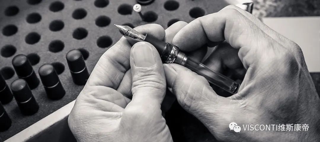 “钢笔制造的摇滚明星”——DanteDelVecchio但丁·德尔·维奇奥