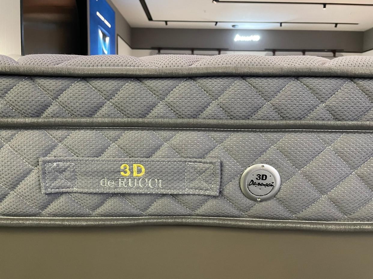 买了床垫还要买什么,床和床垫网购还是实体店买