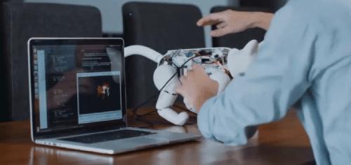 学生*党**的第一只机器猫，可以用来学代码