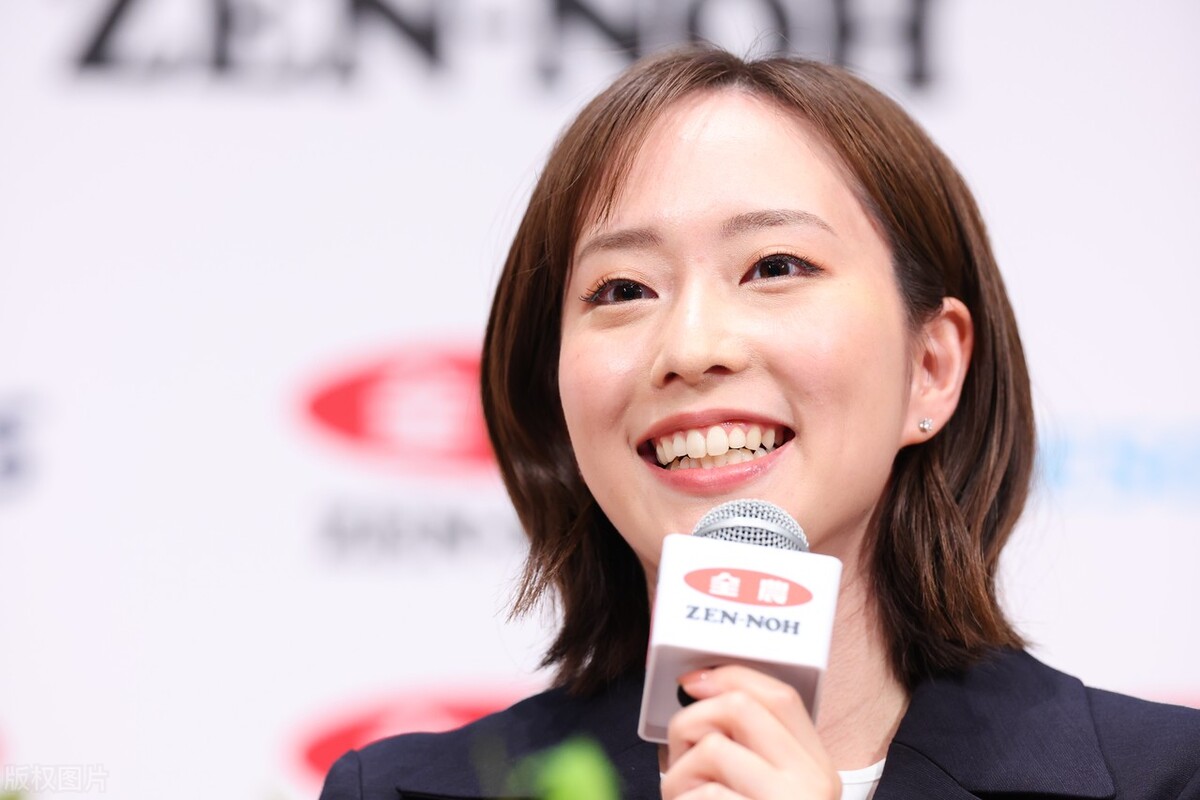 乒乓球女团决赛陈梦横扫石川佳纯,日本乒石川佳纯退役了吗