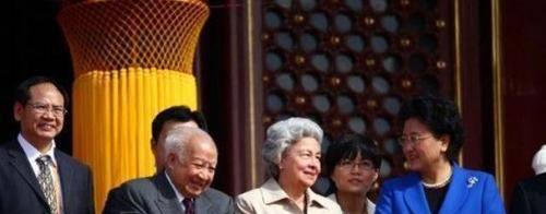 国王死而复生,国王葬礼全国哀悼