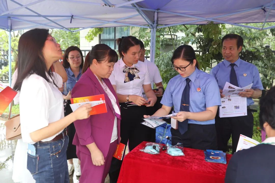 检察干警助力生态环境保护,助力美丽中国建设检察开放日