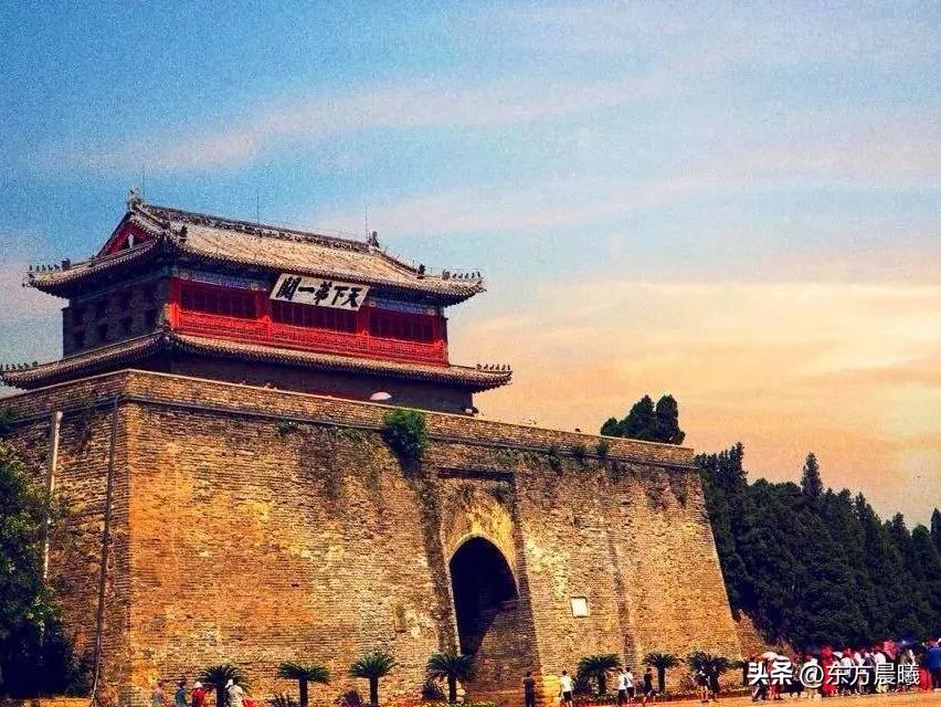 东方晨曦ll山海关·天下第一关