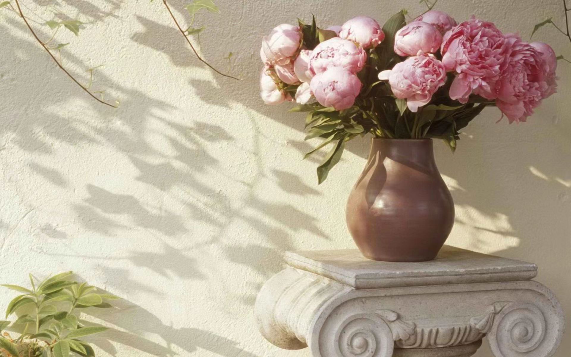 男人生气不理你你怎么给他发信息,当男人不理你怎么做才是最正确的