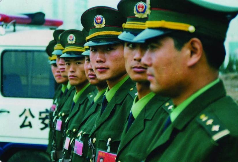 农民被警察抓走了后续,陕西一村民被查处