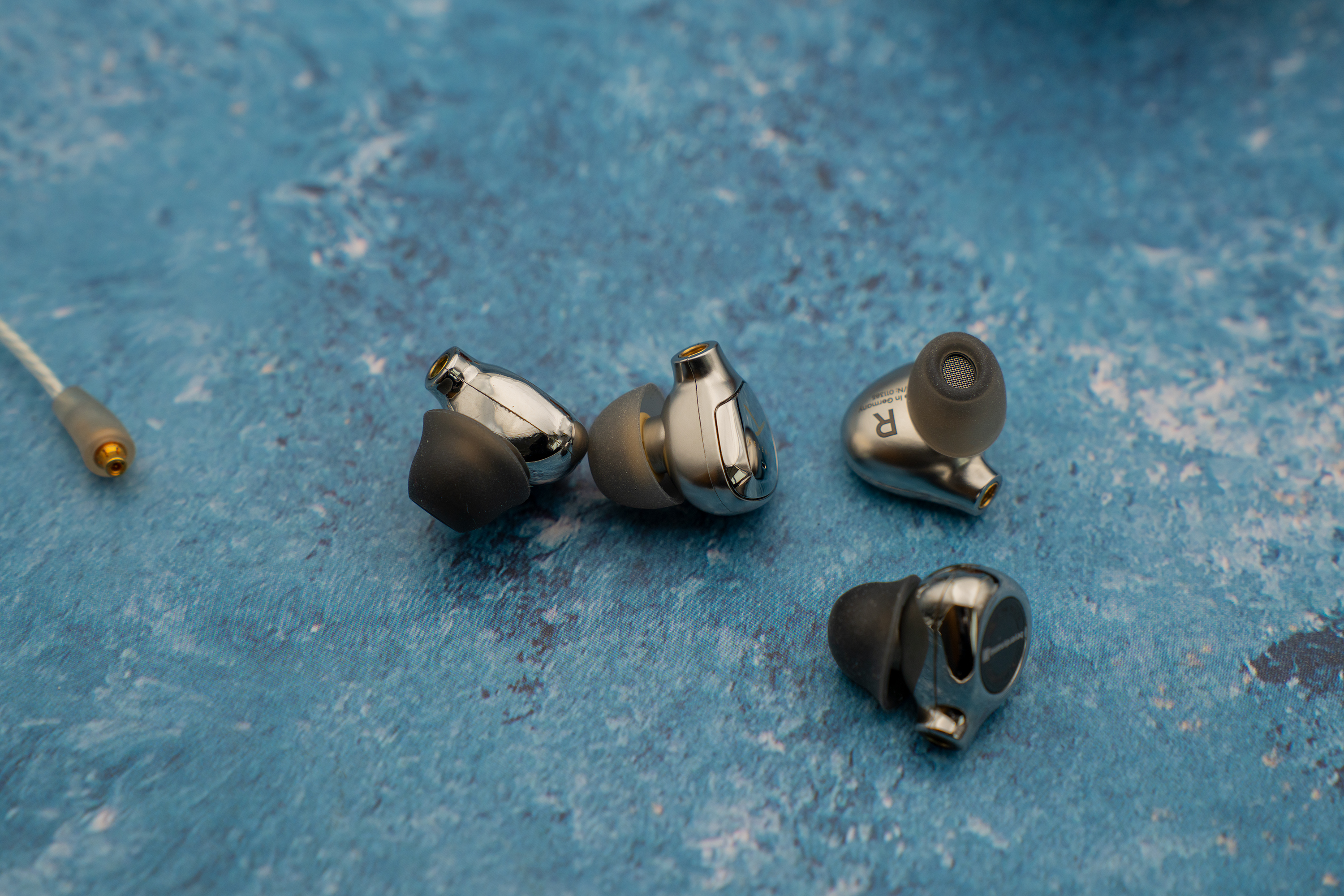 榭兰图新版和旧版区别,榭兰图普通版和黄金版什么区别