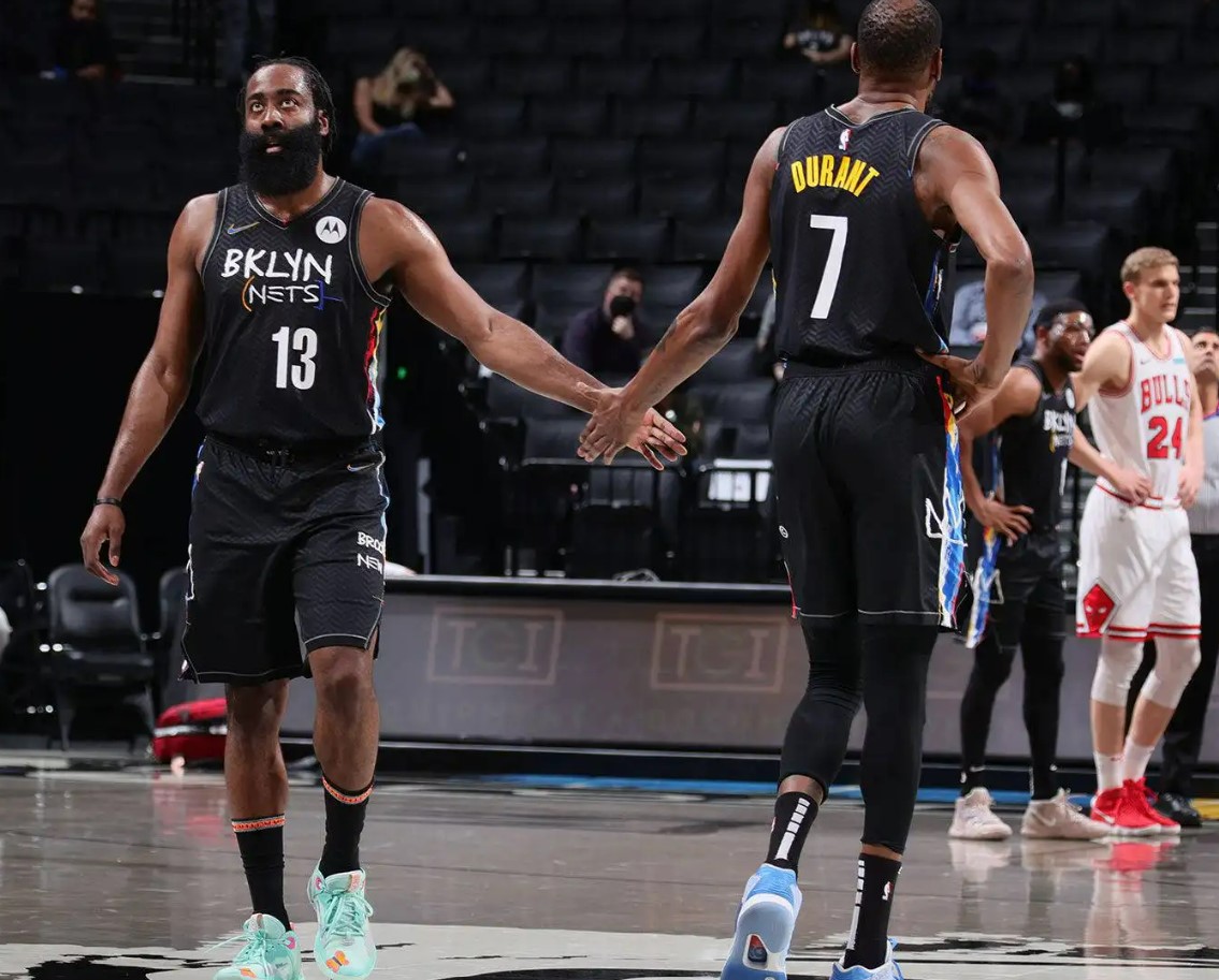 凯文杜兰特是跟腱断裂还是撕裂,凯文杜兰特跟腱断裂停打了多少年