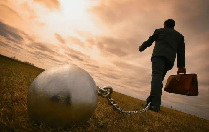 为啥想到上班就犯困,为什么想到上班就心情压抑