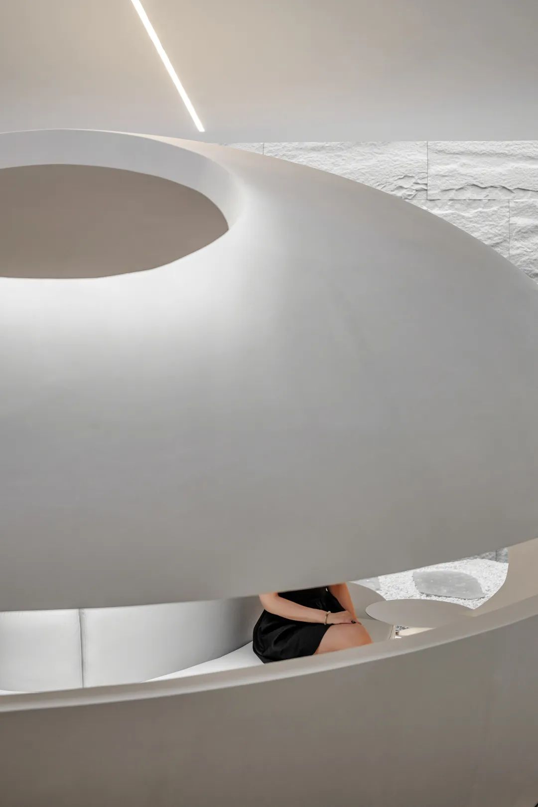 750m²光影流动空间，帆摄影重庆艺术体验馆|牛犇BEN