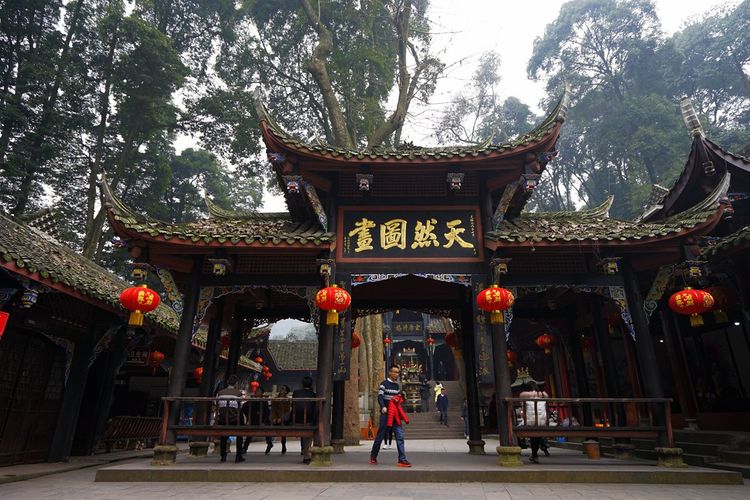 青城山避暑一日游推荐,成都青城山附近有什么好玩的