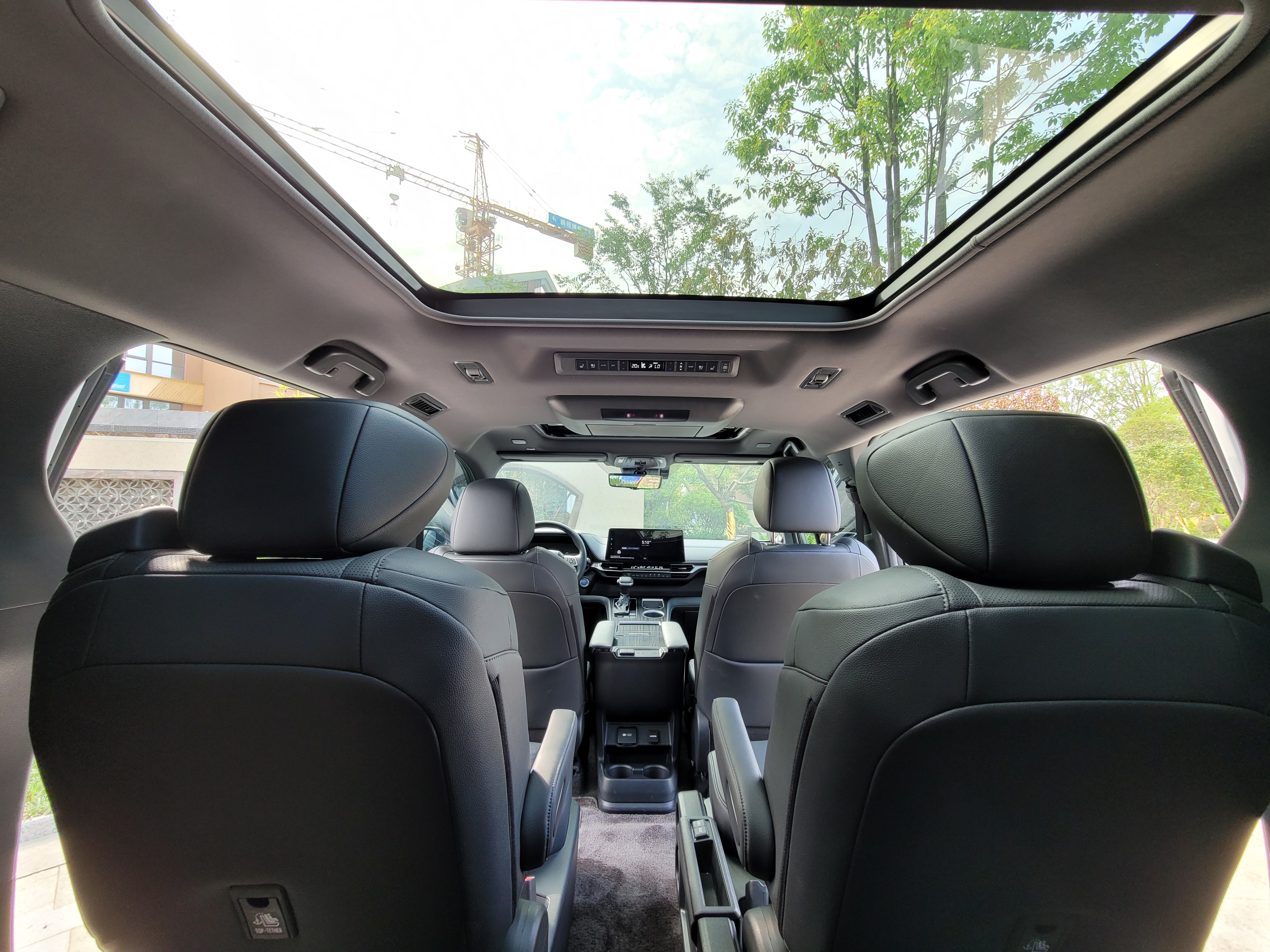 深度体验丰田赛那SIENNA，家用MPV的标杆有何过人之处？