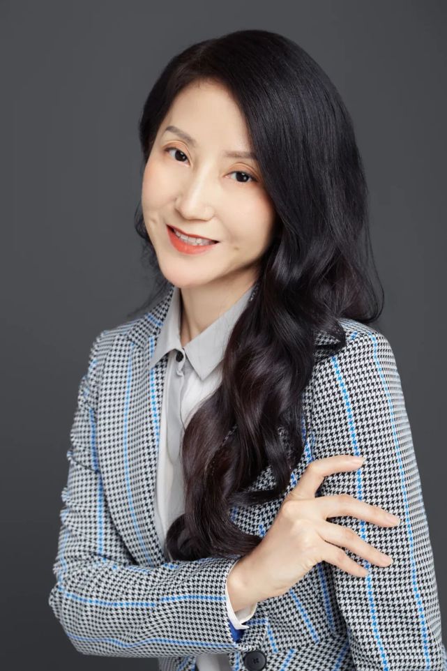 急性共同性内斜视的表现,同仁医院儿童斜视专家付晶