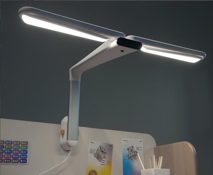 超长双灯头超级大光域,护童科技护眼灯兔大师新品来袭