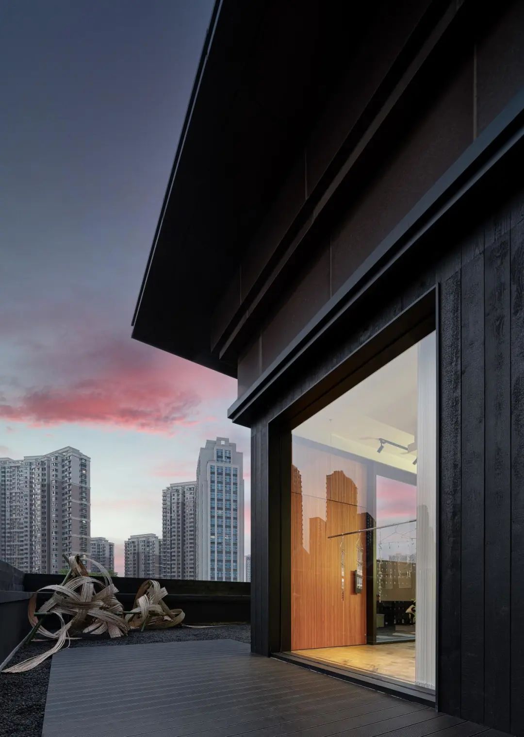 复核场域：INVOLUTIONARTNAIL|悟塬空间设计