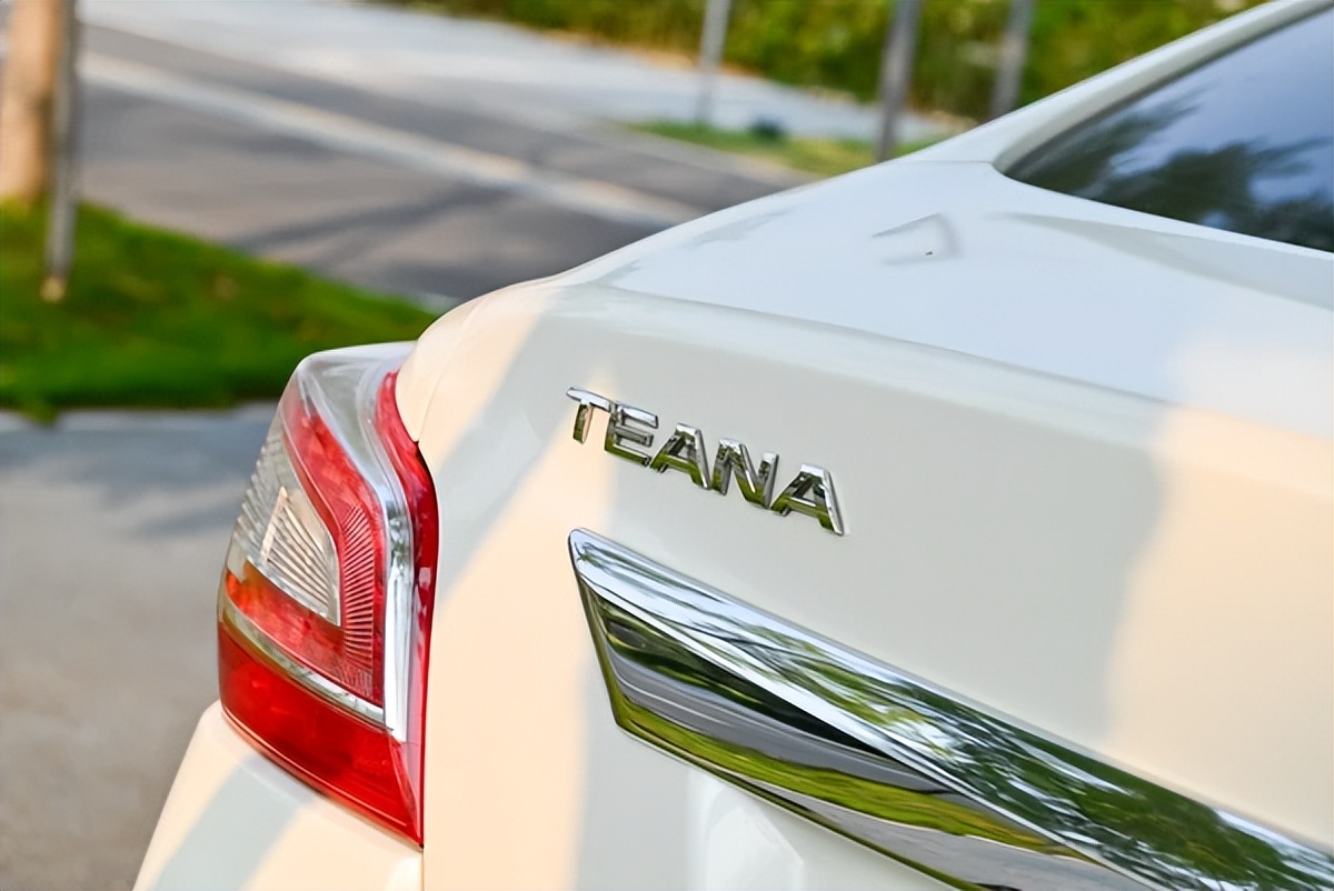 广东二手日产天籁价格,9万到10万二手日产天籁