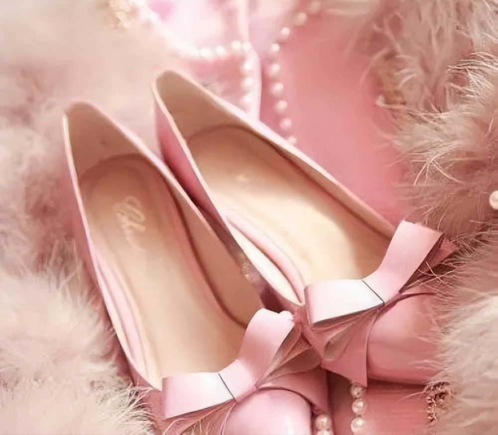 最新实体店简短卖鞋文案,鞋店出单文案吸引人